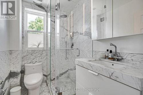 35 Chryessa Avenue, Toronto (Rockcliffe-Smythe), ON - Indoor Photo Showing Bathroom