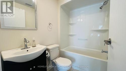 502 - 246 Lester Street, Waterloo, ON - Indoor Photo Showing Bathroom