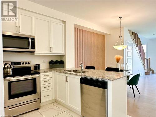 56 Keppel Circle, Brampton, ON - Indoor Photo Showing Kitchen With Double Sink