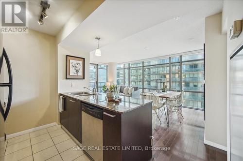 902 - 37 Grosvenor Street, Toronto (Bay Street Corridor), ON - Indoor Photo Showing Kitchen With Double Sink