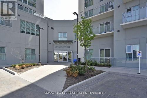 612 - 2150 Lawrence Avenue, Toronto (Wexford-Maryvale), ON - Outdoor