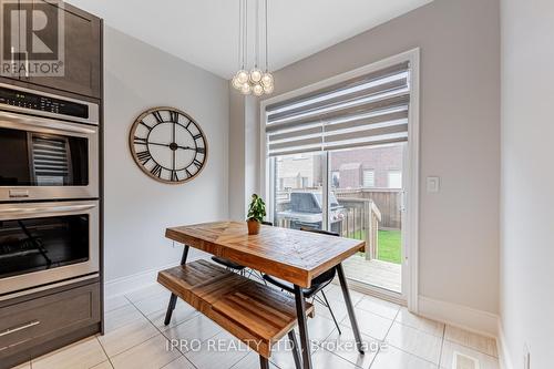 18 Falconridge Terrace, East Gwillimbury (Sharon), ON - Indoor Photo Showing Other Room