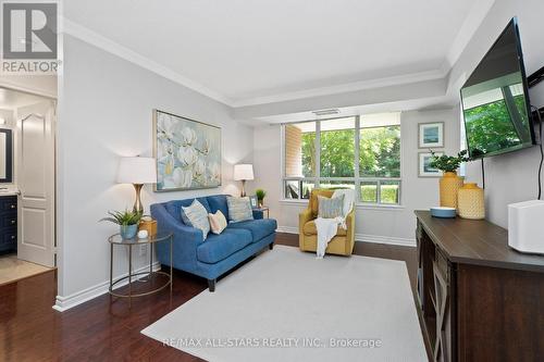 104 - 55 The Boardwalk Way, Markham (Greensborough), ON - Indoor Photo Showing Living Room