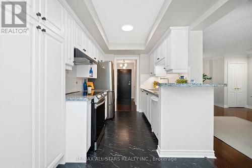 104 - 55 The Boardwalk Way, Markham (Greensborough), ON - Indoor Photo Showing Kitchen