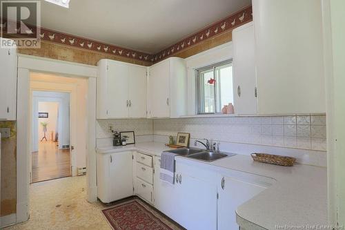 17 Westfield Crescent, Grand Bay-Westfield, NB - Indoor Photo Showing Kitchen With Double Sink