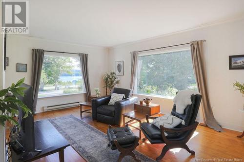 17 Westfield Crescent, Grand Bay-Westfield, NB - Indoor Photo Showing Living Room