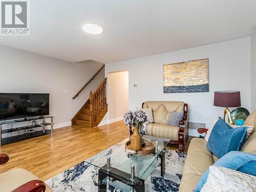 62 Memory Lane, Brampton, ON - Indoor Photo Showing Living Room