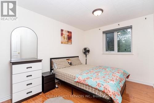 302 - 29 West Avenue W, Kitchener, ON - Indoor Photo Showing Bedroom