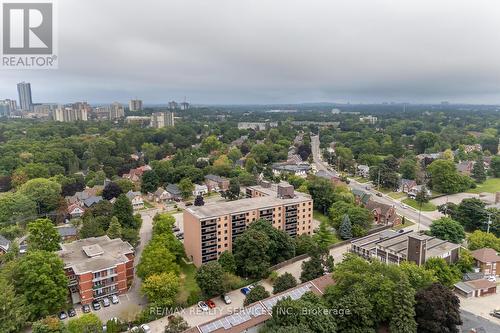 302 - 29 West Avenue W, Kitchener, ON - Outdoor With View