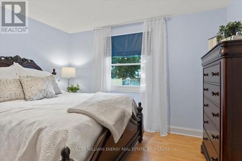 215 Greenwood Avenue, Oshawa (Vanier), ON - Indoor Photo Showing Bedroom