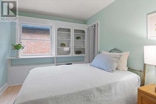 215 Greenwood Avenue, Oshawa (Vanier), ON - Indoor Photo Showing Bedroom