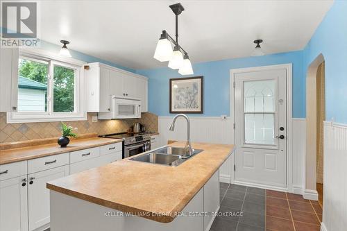 215 Greenwood Avenue, Oshawa (Vanier), ON - Indoor Photo Showing Kitchen With Double Sink