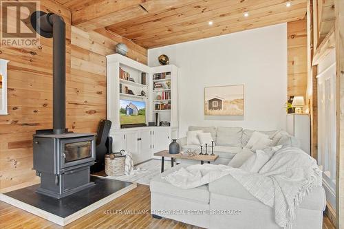 574 Glen Ross Road, Quinte West, ON - Indoor Photo Showing Living Room With Fireplace