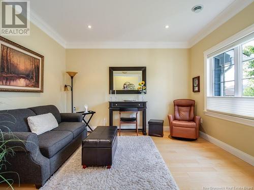 118 Sarahs Lane, Fredericton, NB - Indoor Photo Showing Living Room