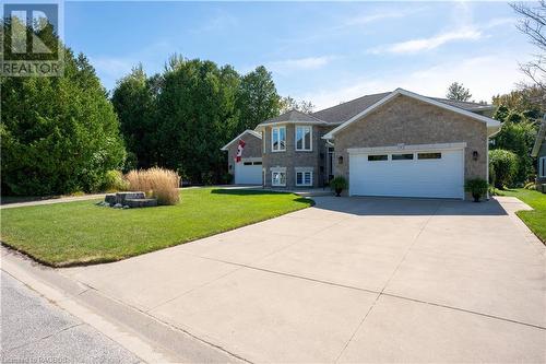 377 Peel Street E, Southampton, ON - Outdoor With Facade