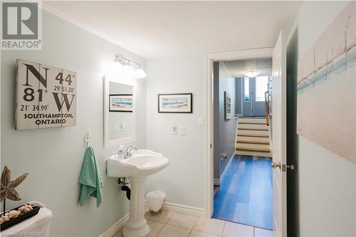 377 Peel Street E, Southampton, ON - Indoor Photo Showing Bathroom