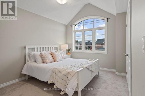 160 Rosswell Drive, Clarington (Courtice), ON - Indoor Photo Showing Bedroom