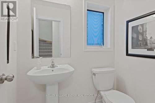 160 Rosswell Drive, Clarington (Courtice), ON - Indoor Photo Showing Bathroom