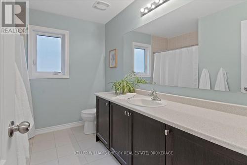 160 Rosswell Drive, Clarington (Courtice), ON - Indoor Photo Showing Bathroom