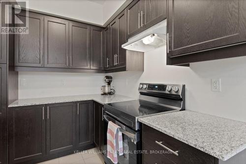 160 Rosswell Drive, Clarington (Courtice), ON - Indoor Photo Showing Kitchen