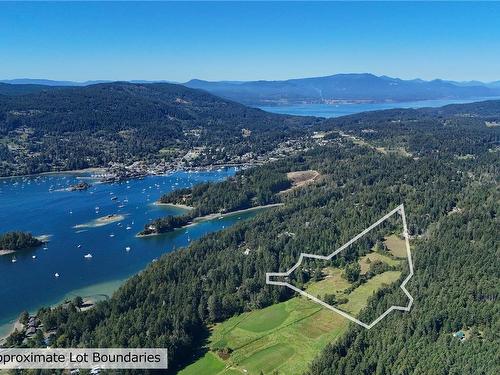 121 Peregrine Way, Salt Spring, BC 