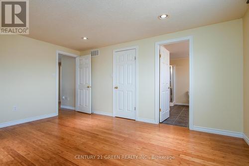 27 Lynn Court, Kitchener, ON - Indoor Photo Showing Other Room