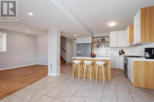 27 Lynn Court, Kitchener, ON - Indoor Photo Showing Kitchen