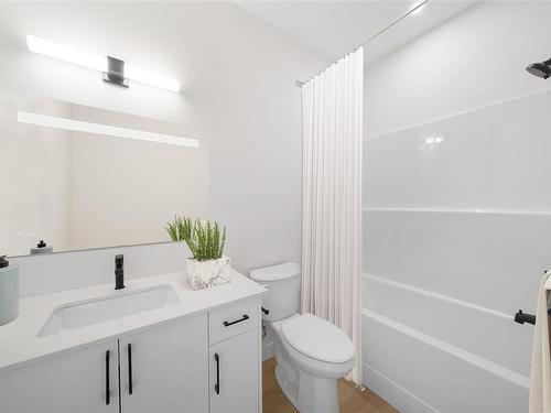 413-2770 Winster Rd, Langford, BC - Indoor Photo Showing Bathroom