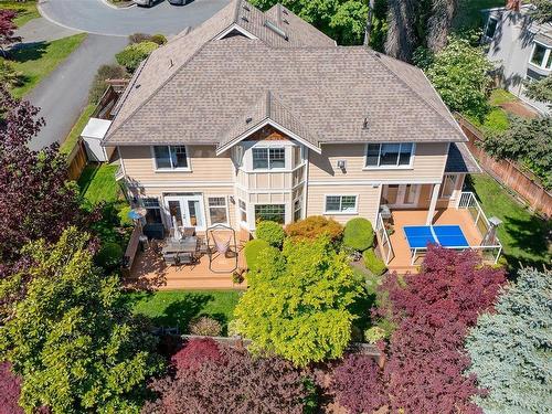 5075 Clutesi St, Saanich, BC 