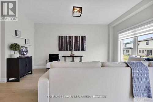 3895 Auckland Avenue, London, ON - Indoor Photo Showing Bedroom