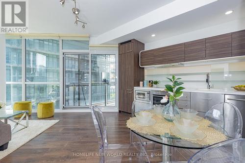 1002 - 45 Charles Street E, Toronto (Church-Yonge Corridor), ON - Indoor Photo Showing Dining Room