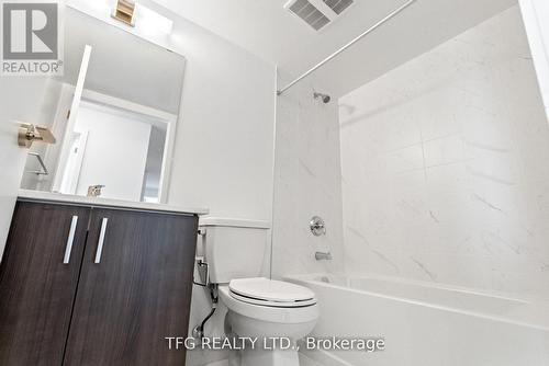 1104 - 1455 Celebration Drive, Pickering (Bay Ridges), ON - Indoor Photo Showing Bathroom