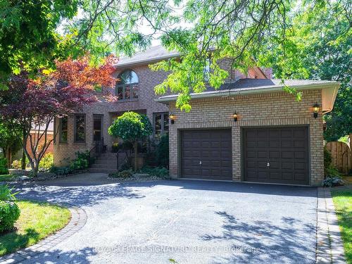 18 Irvine Rd, Toronto, ON - Outdoor