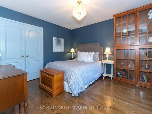 18 Irvine Rd, Toronto, ON - Indoor Photo Showing Bedroom