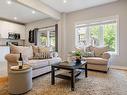 122 Anderson Rd, New Tecumseth, ON  - Indoor Photo Showing Living Room 