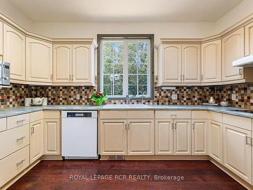 7826 5Th Sdrd, Adjala-Tosorontio, ON - Indoor Photo Showing Kitchen