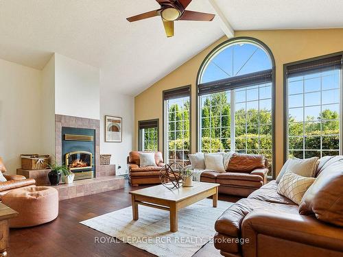 7826 5Th Sdrd, Adjala-Tosorontio, ON - Indoor Photo Showing Living Room With Fireplace