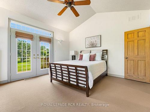 7826 5Th Sdrd, Adjala-Tosorontio, ON - Indoor Photo Showing Bedroom