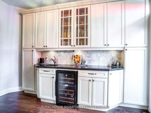 876 7Th Line, Innisfil, ON - Indoor Photo Showing Kitchen