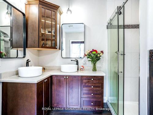 876 7Th Line, Innisfil, ON - Indoor Photo Showing Bathroom