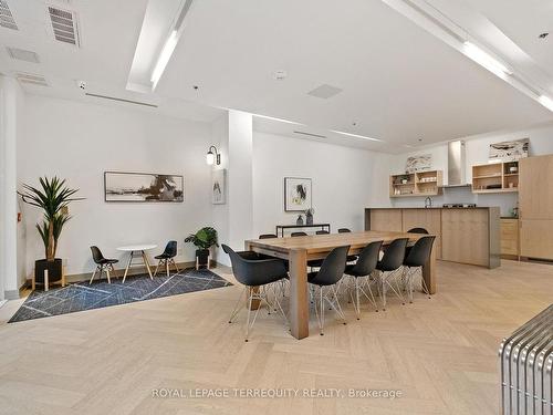 157-38 Howard Park Ave, Toronto, ON - Indoor Photo Showing Dining Room