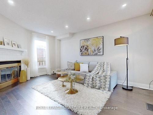 4567 Donegal Dr, Mississauga, ON - Indoor Photo Showing Living Room With Fireplace