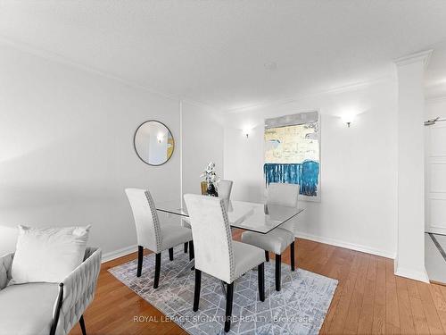 Ph04-812 Burnhamthorpe Rd, Toronto, ON - Indoor Photo Showing Dining Room