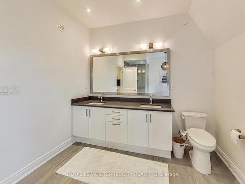 22-80 Daisy Ave, Toronto, ON - Indoor Photo Showing Bathroom