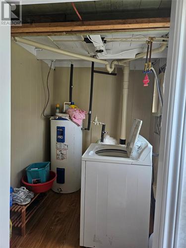 61 Southside Road, Port As Bras, NL - Indoor Photo Showing Laundry Room