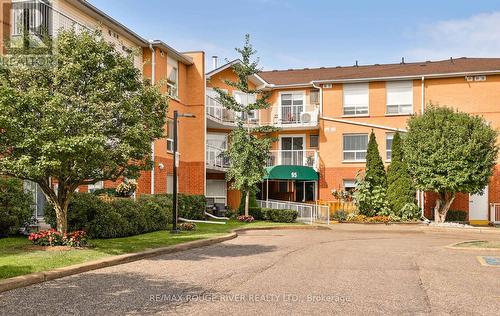 315 - 95 Wellington Street, Clarington (Bowmanville), ON - Outdoor With Balcony