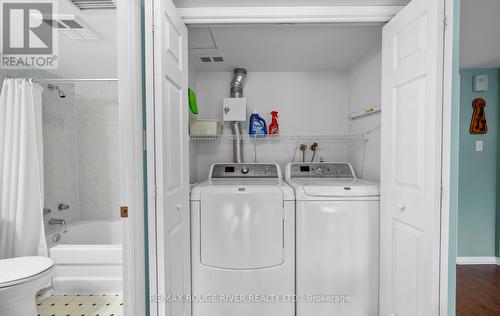 315 - 95 Wellington Street, Clarington (Bowmanville), ON - Indoor Photo Showing Laundry Room