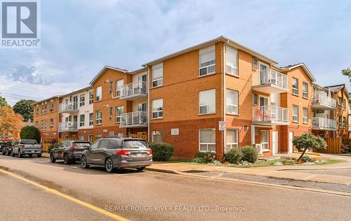 315 - 95 Wellington Street, Clarington (Bowmanville), ON - Outdoor With Balcony With Facade