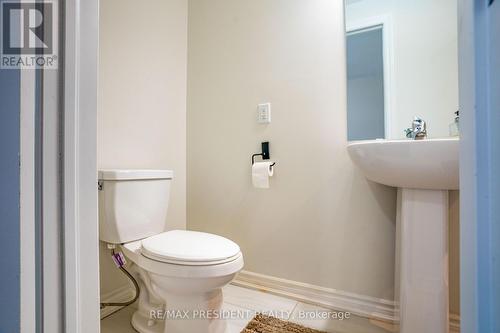 99 Halliford Place, Brampton (Brampton East), ON - Indoor Photo Showing Bathroom