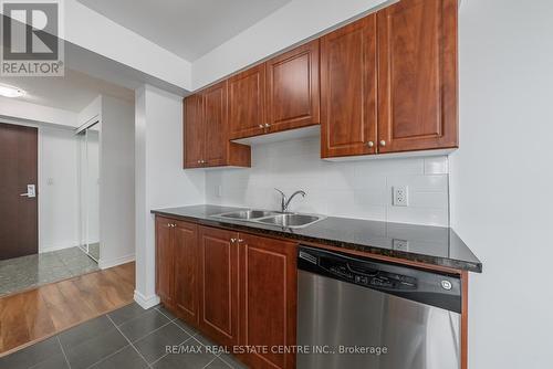 511 - 335 Rathburn Road W, Mississauga, ON - Indoor Photo Showing Kitchen With Double Sink